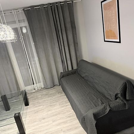 Mieszkanie Idea Wacyn Радом Екстериор снимка